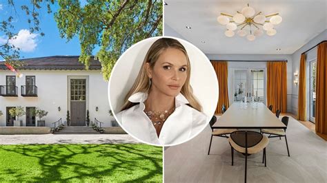 Supermodel Elle Macpherson Sells Coral Gables Mansion .